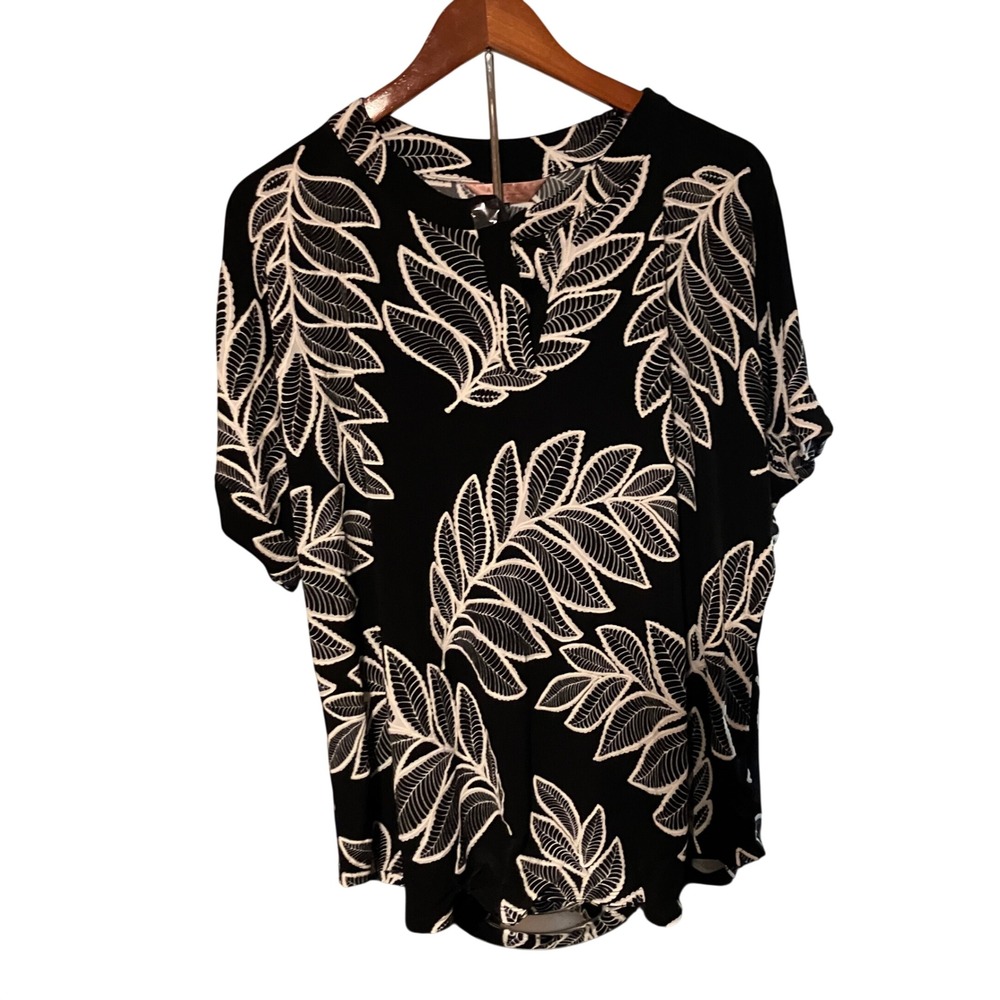 Amana Leaf Print Blouse Women XL Black White  Split V-Neck Short Sleeve